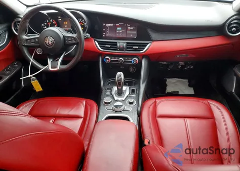 2021 Alfa Romeo Giulia Sport z USA, uszkodzony, nr VIN ZARFAMAN3M7649027